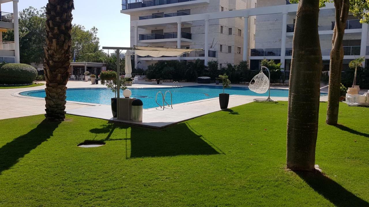 شقة דירת גן פונה לבריכה - Pool Garden View إيلات المظهر الخارجي الصورة