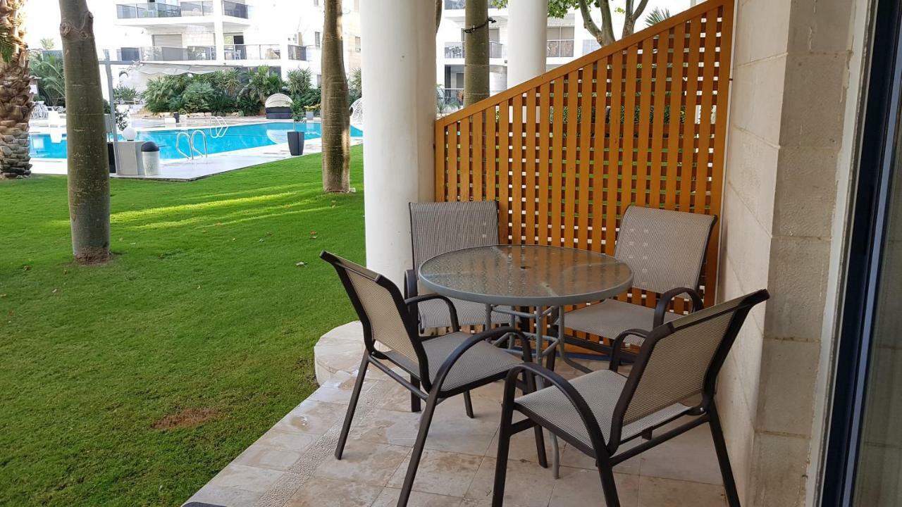 شقة דירת גן פונה לבריכה - Pool Garden View إيلات المظهر الخارجي الصورة